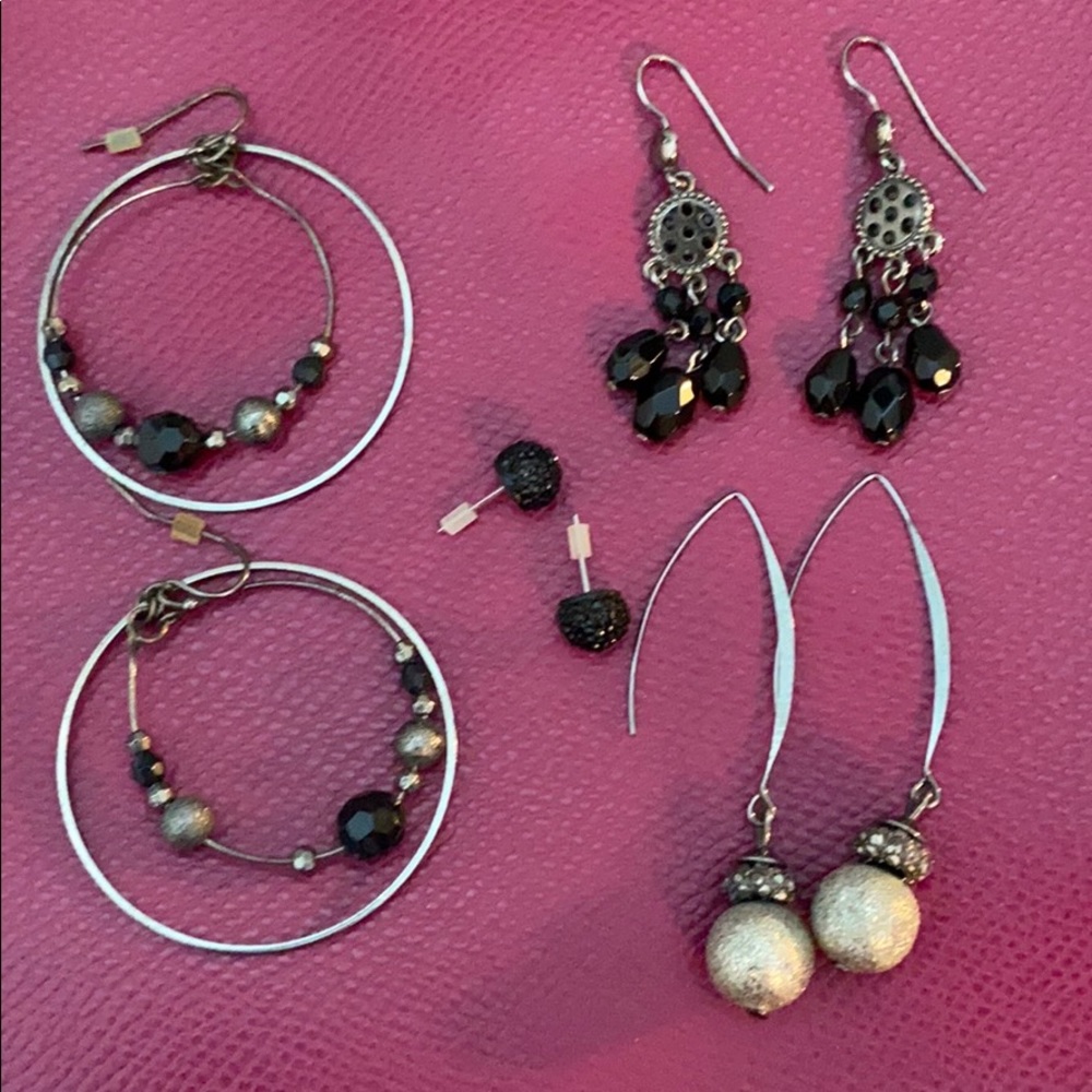 Set of 4 earrings